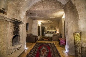 Roma Cave Suite Hotel