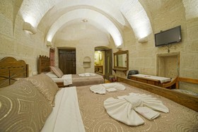 Safran Cave