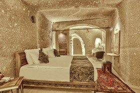 Sah Saray Cave Suites