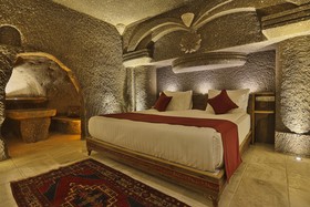 Sah Saray Cave Suites