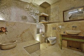 Sah Saray Cave Suites