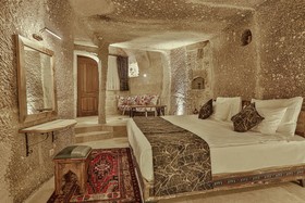 Sah Saray Cave Suites
