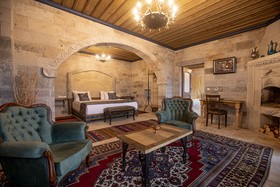 Sah Saray Cave Suites