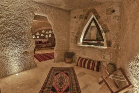 Sah Saray Cave Suites