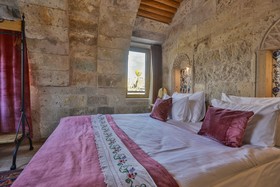 Sah Saray Cave Suites