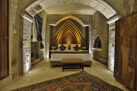 Sah Saray Cave Suites