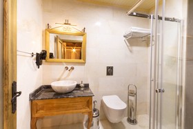 Sapphire Stone Hotel