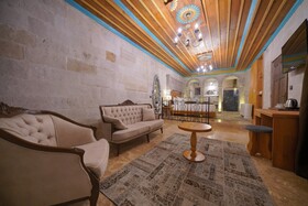 Secret Hill Cave Suites