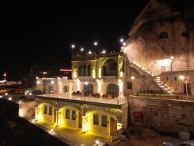 Secret Hill Cave Suites