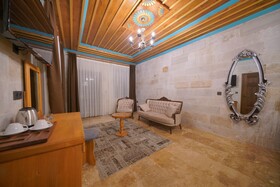 Secret Hill Cave Suites