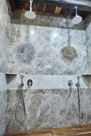 Sultan Cave Suites