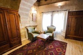 Sultan Cave Suites