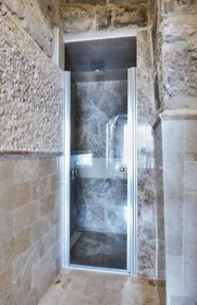Sultan Cave Suites