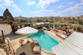 Sultan Cave Suites