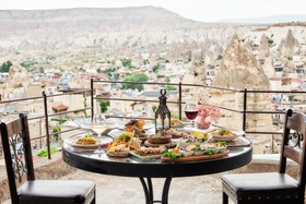 Sultan Cave Suites