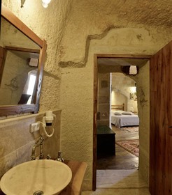 Sultan Cave Suites