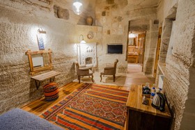 Sultan Cave Suites