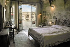 Sultan Cave Suites