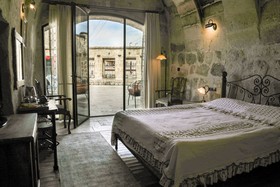 Sultan Cave Suites
