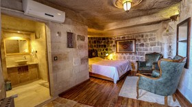 Sultan Cave Suites