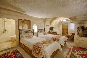 The Tulip Cave Suites