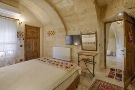 The Tulip Cave Suites