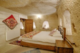The Tulip Cave Suites