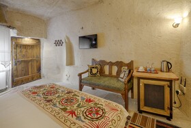 The Tulip Cave Suites