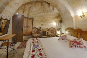 The Tulip Cave Suites