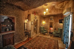 Travellers Cave - Traveller's