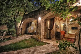 Travellers Cave - Traveller's