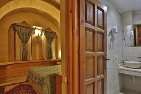 Walnut House