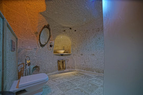 Zeus Cave Suites