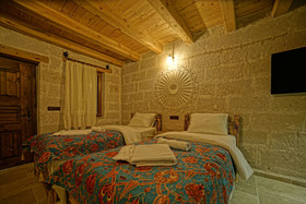 Zeus Cave Suites
