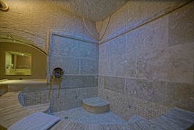 Zeus Cave Suites