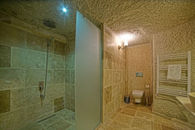 Zeus Cave Suites