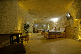 Zeus Cave Suites