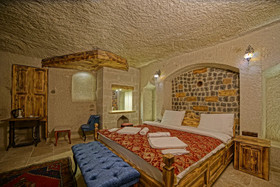 Zeus Cave Suites