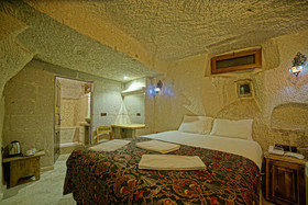 Zeus Cave Suites