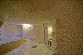 Zeus Cave Suites