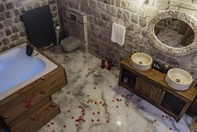 Kerem Ile Asli Hotel