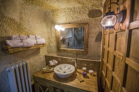 Agarta Cave Hotel