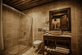 Alia Cave Hotel
