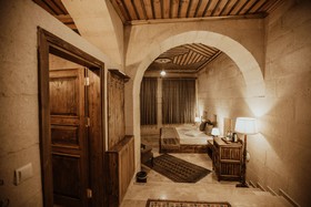 Alia Cave Hotel
