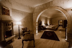 Alia Cave Hotel
