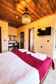 Alika Castle House