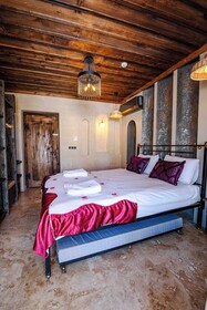 Alika Castle House