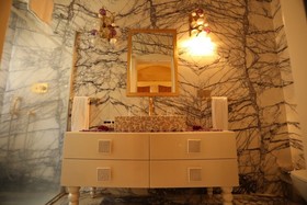 Anatelein Boutique Cave