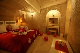 Anatelein Boutique Cave