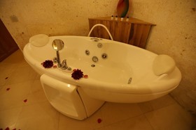 Anatelein Boutique Cave